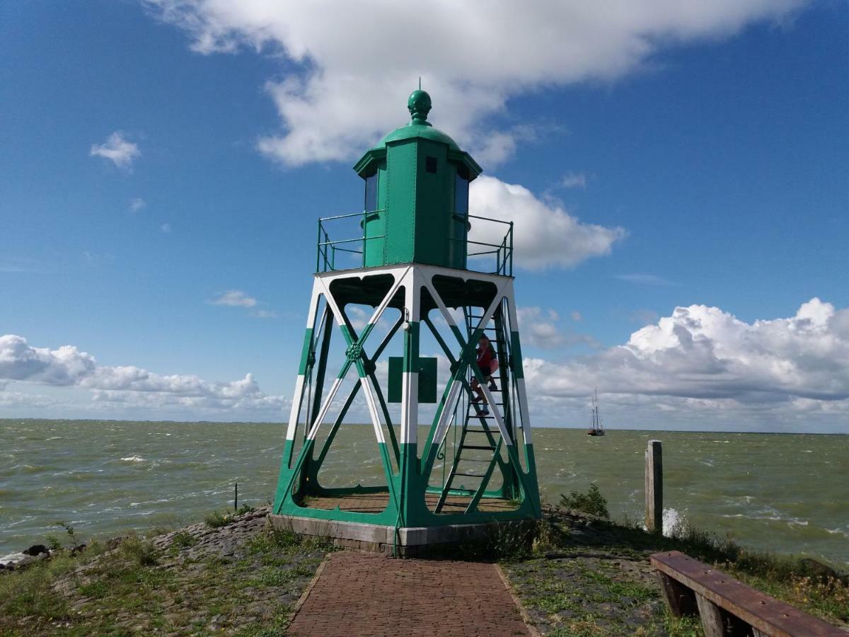 Heerlijk Huis Aan Het Ijsselmeer Stavoren Luaran gambar