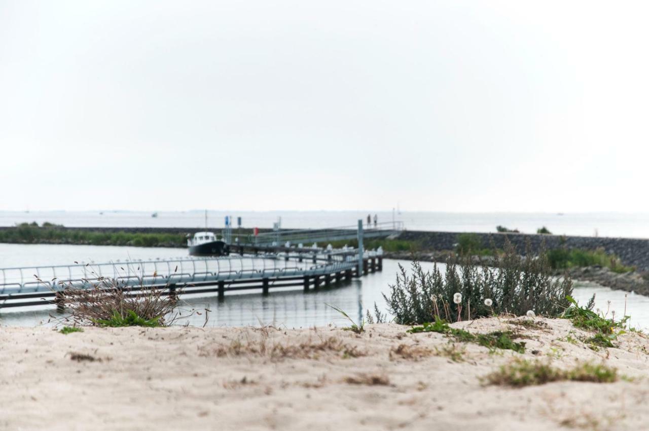 Heerlijk Huis Aan Het Ijsselmeer Stavoren Luaran gambar
