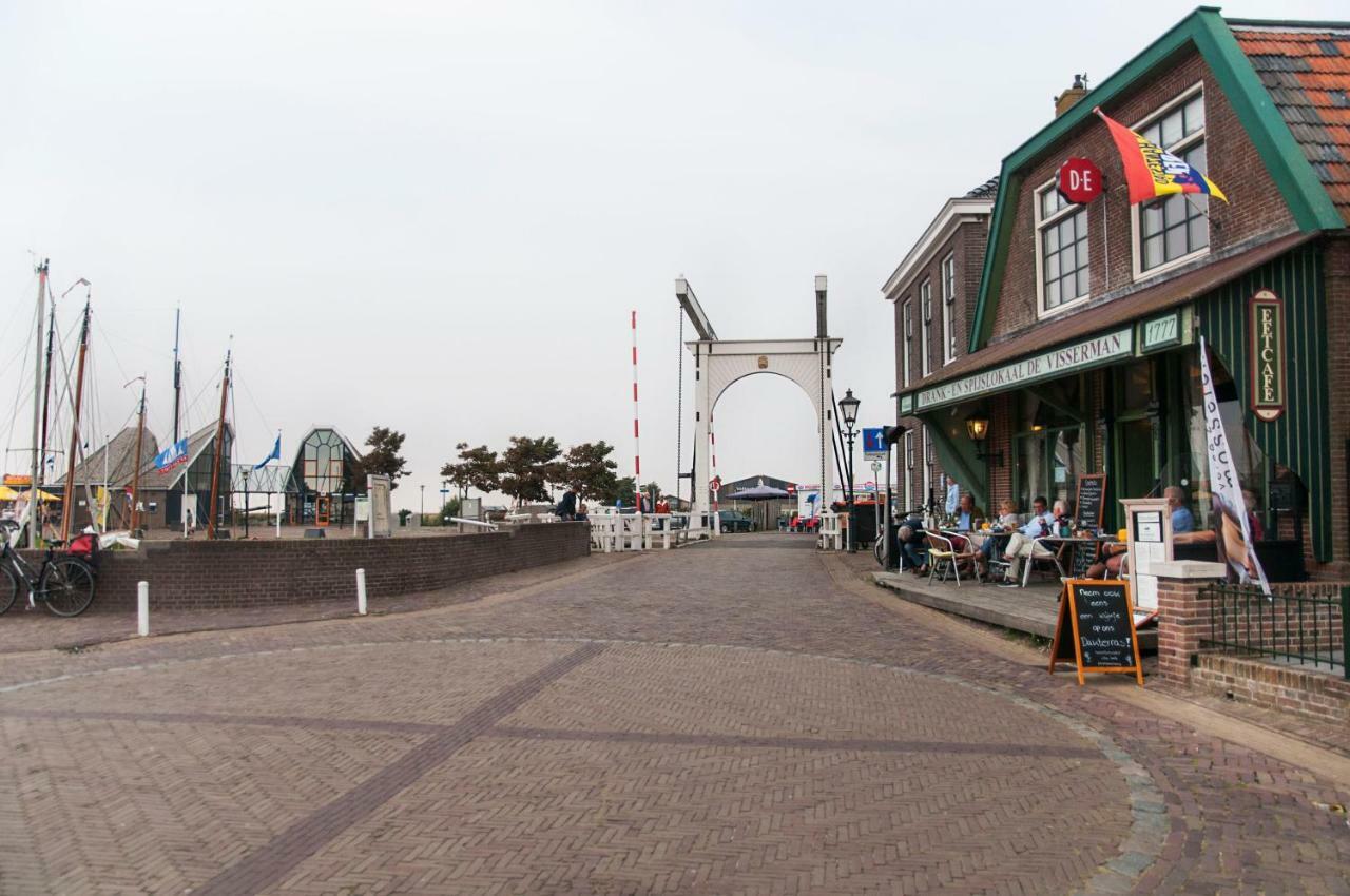 Heerlijk Huis Aan Het Ijsselmeer Stavoren Luaran gambar